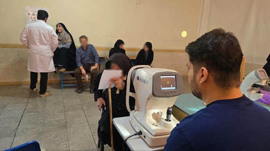 گروه جهادی شهدای سلامت فارابی خدمات رایگان چشم‌پزشکی به مردم شهرستان بهار همدان ارائه داد 